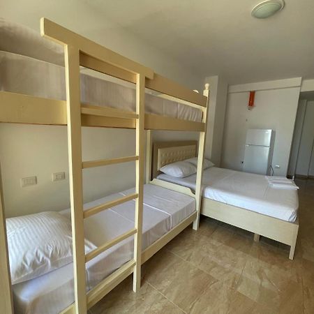 Low Cost Banesa Kosovare Шенгін Екстер'єр фото